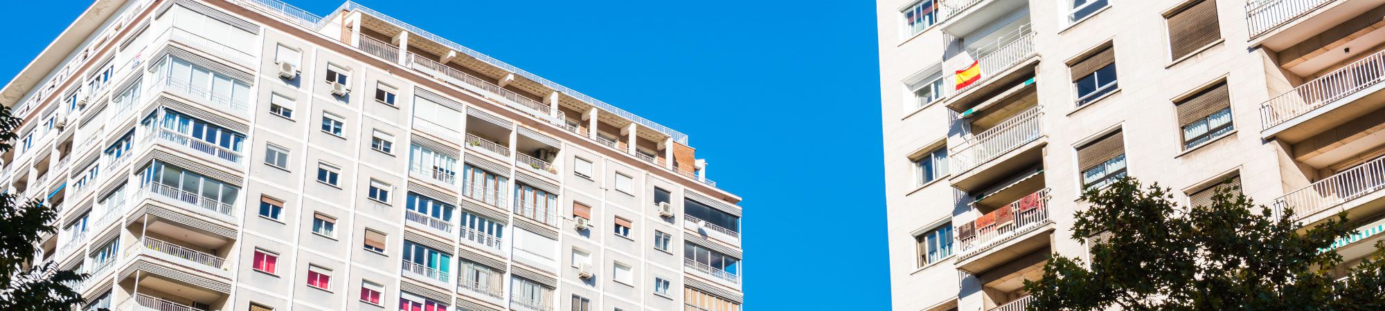 Amplia oferta de pisos, casas y locales  en venta en Sevilla